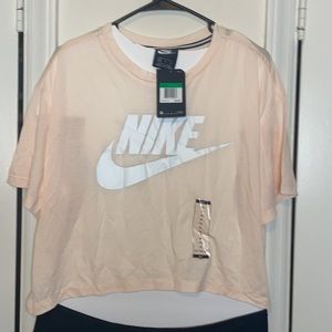 Nike Sportswear Cotton Logo Cropped T-Shirt XL